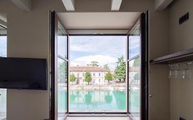 Cabanon Urban Apartments